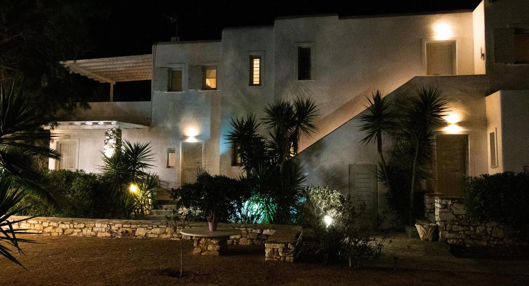 Mika Bungalows Naoussa Exterior foto