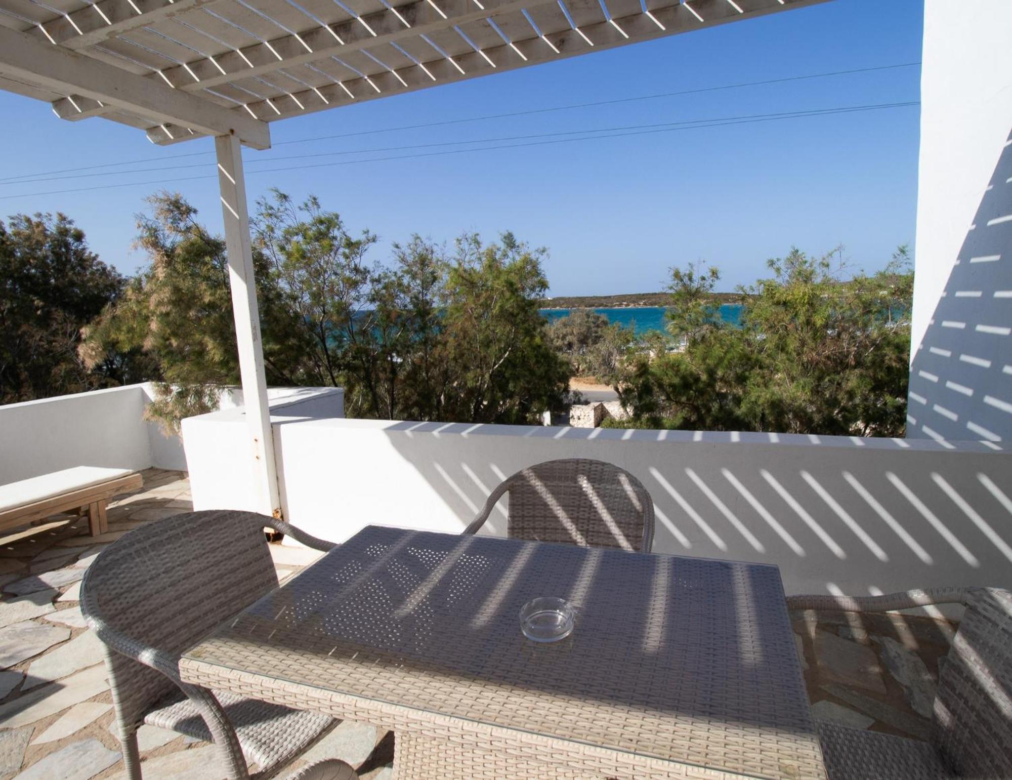 Mika Bungalows Naoussa Exterior foto