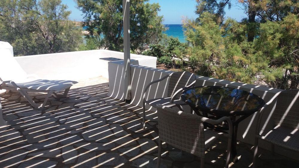 Mika Bungalows Naoussa Exterior foto